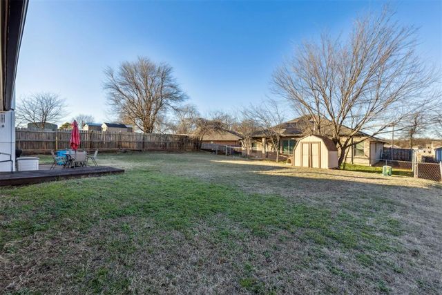 809 Jay Drive, Noble, OK 73068
