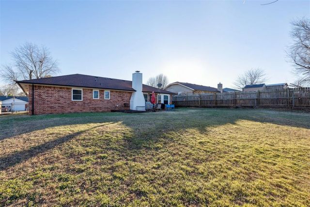 809 Jay Drive, Noble, OK 73068