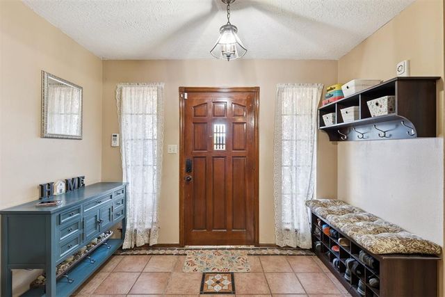 809 Jay Drive, Noble, OK 73068