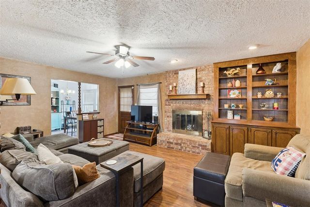 809 Jay Drive, Noble, OK 73068