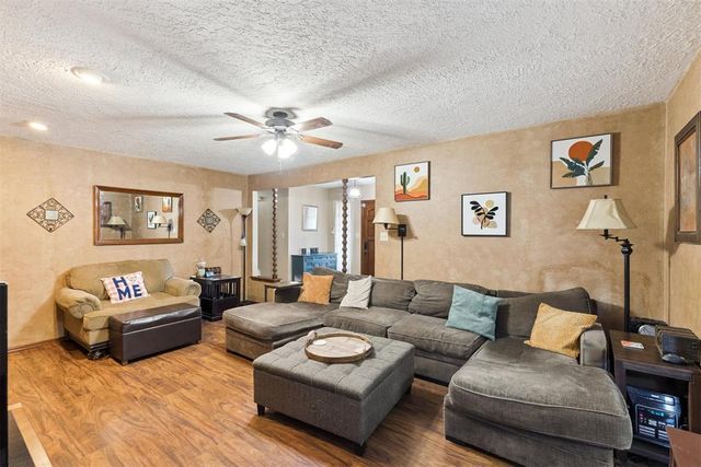 809 Jay Drive, Noble, OK 73068