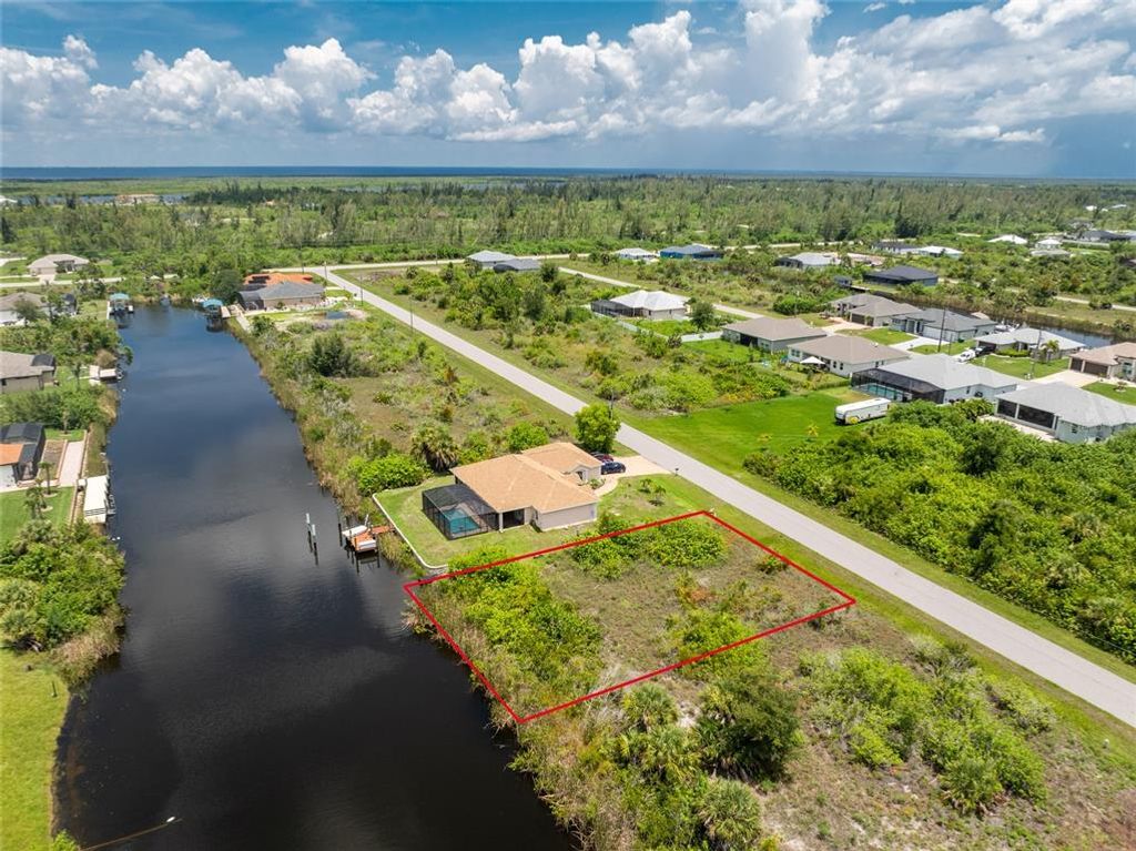 15610 APPLEWHITE CIRCLE, Port Charlotte, FL 33981