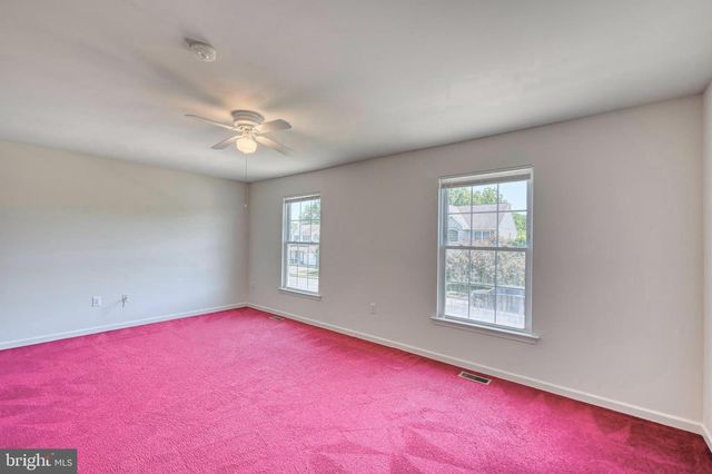 221 LONGVIEW DR, Reading, PA 19608