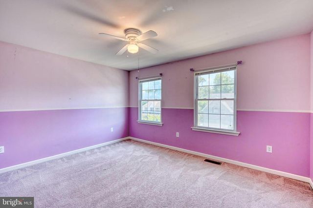 221 LONGVIEW DR, Reading, PA 19608