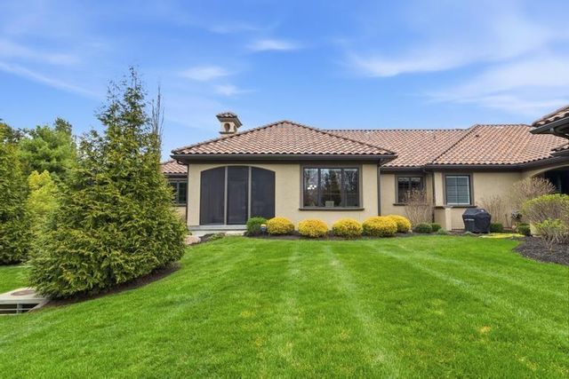 3214 W 137th Street, Leawood, KS 66224