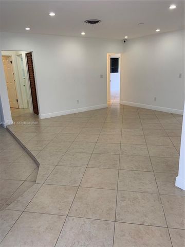 21260 NE 23rd Avenue no, Miami, FL 33180