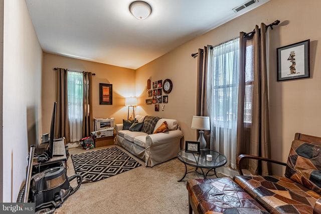 2600 QUEEN ANNE RD, Baltimore, MD 21216