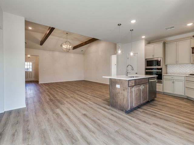 13538 N 60th East Place, Collinsville, OK 74021