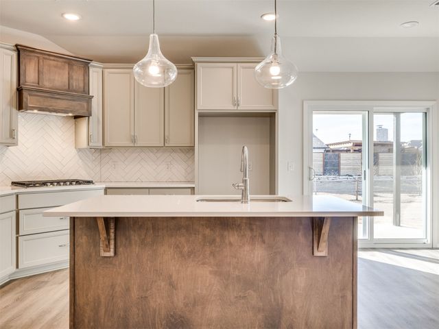 13538 N 60th East Place, Collinsville, OK 74021