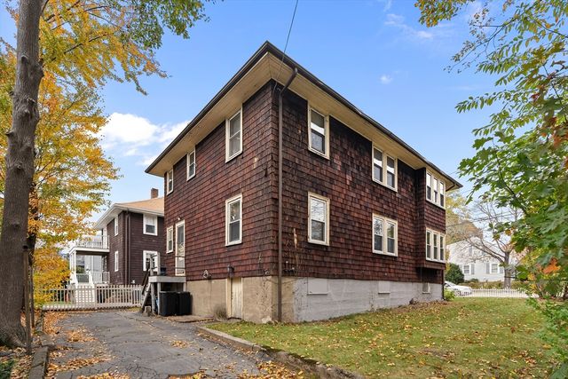 129-131 Pine St., Quincy, MA 02170