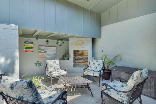 101 Druid Oaks Lane, St Simons Island, GA 31522