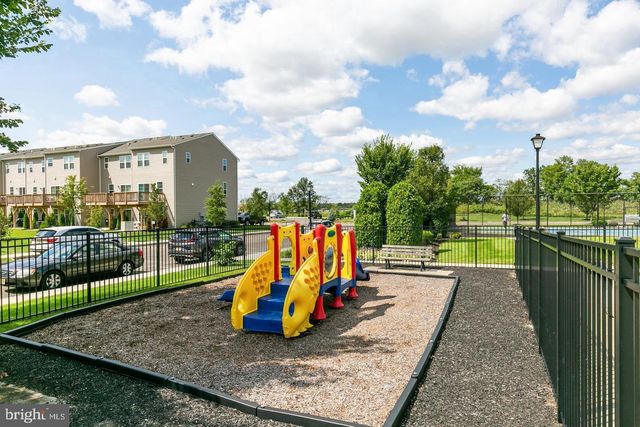 305 HARBOUR BLVD, Cinnaminson, NJ 08077