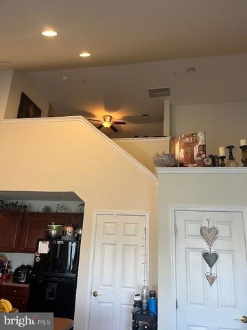 305 HARBOUR BLVD, Cinnaminson, NJ 08077