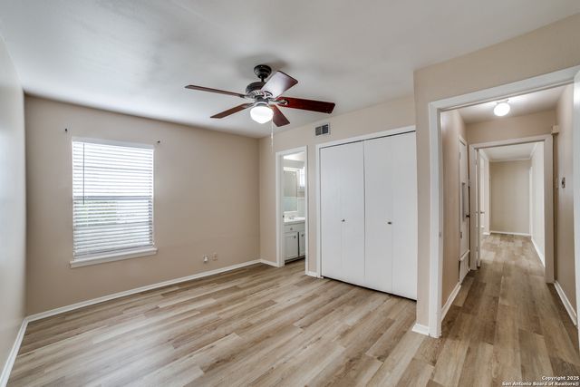 2802 DARWIN DR, San Antonio, TX 78228