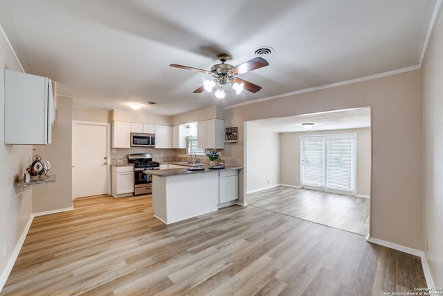 2802 DARWIN DR, San Antonio, TX 78228