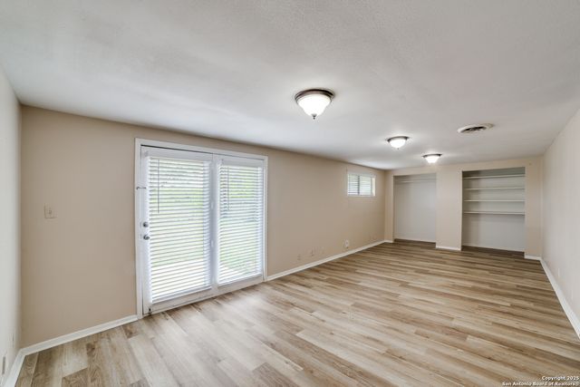 2802 DARWIN DR, San Antonio, TX 78228