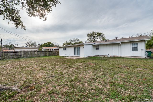 2802 DARWIN DR, San Antonio, TX 78228