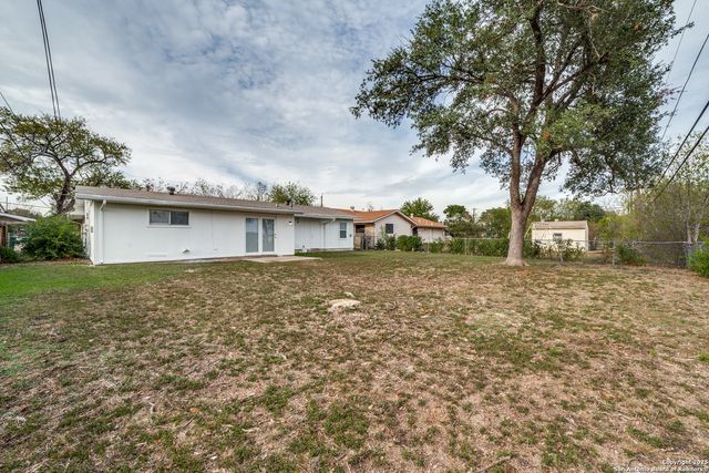2802 DARWIN DR, San Antonio, TX 78228