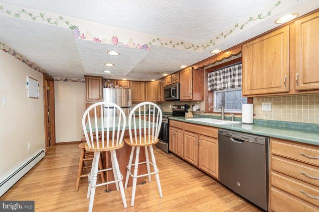 599 E MARKET ST, Williamstown, PA 17098