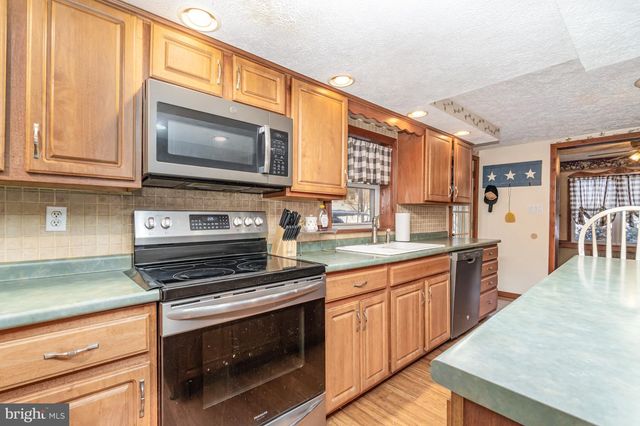 599 E MARKET ST, Williamstown, PA 17098