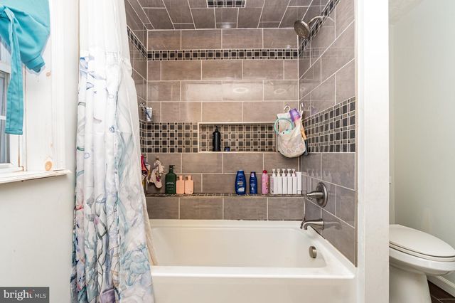 599 E MARKET ST, Williamstown, PA 17098