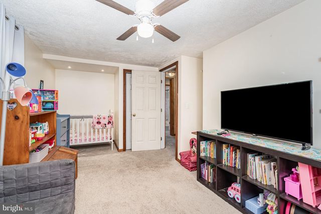 599 E MARKET ST, Williamstown, PA 17098