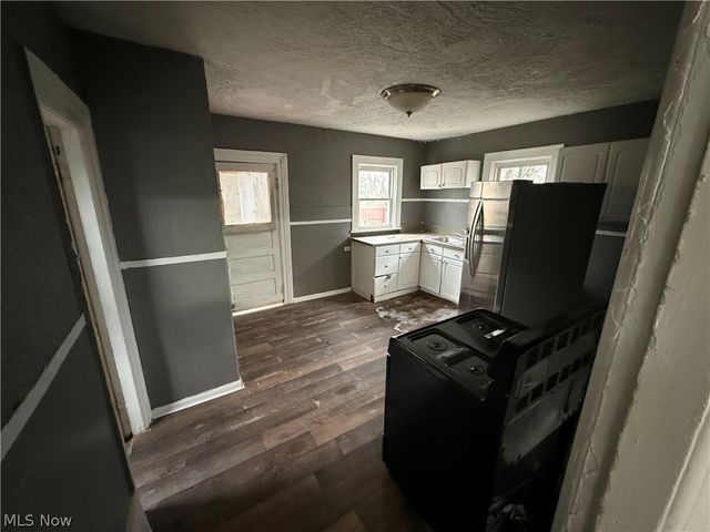 7705 Star Avenue, Cleveland, OH 44103