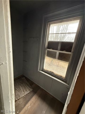 7705 Star Avenue, Cleveland, OH 44103