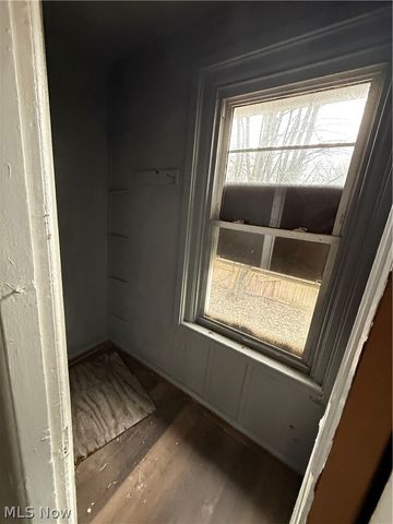 7705 Star Avenue, Cleveland, OH 44103