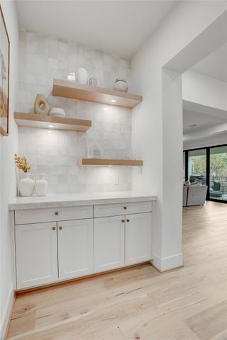 4991 Dumfries Drive, Houston, TX 77096