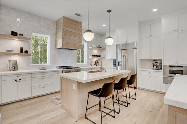 4991 Dumfries Drive, Houston, TX 77096