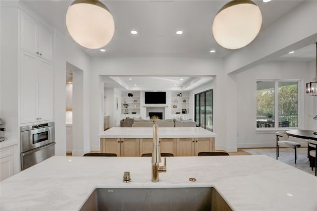 4991 Dumfries Drive, Houston, TX 77096