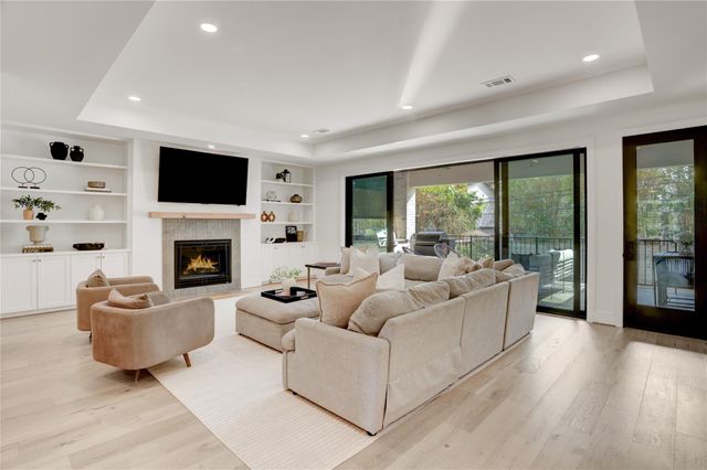 4991 Dumfries Drive, Houston, TX 77096