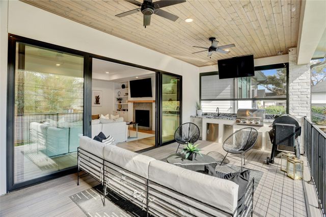 4991 Dumfries Drive, Houston, TX 77096