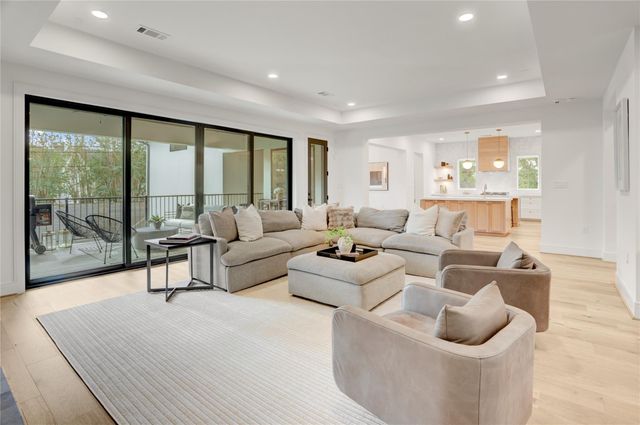 4991 Dumfries Drive, Houston, TX 77096