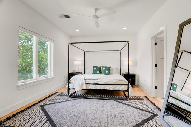 4991 Dumfries Drive, Houston, TX 77096