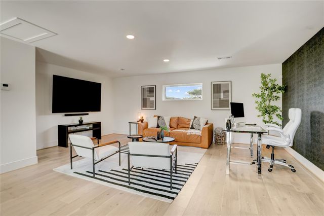 4991 Dumfries Drive, Houston, TX 77096