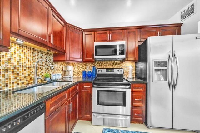 3725 S Ocean Dr 1220, Hollywood, FL 33019