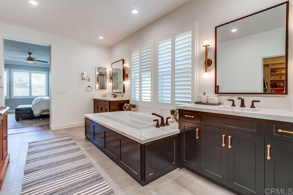 Image 23 of property listing at 3388 Corte Panorama, Carlsbad, CA 92009