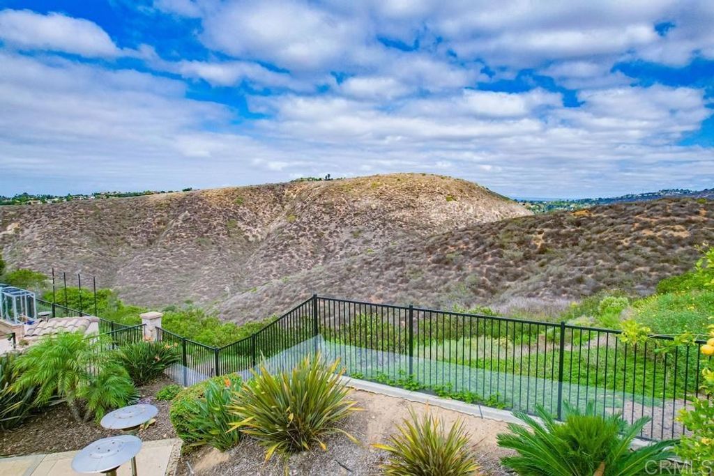 Image 65 of property listing at 3388 Corte Panorama, Carlsbad, CA 92009