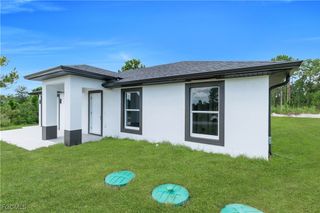 206 Pembroke, Lehigh Acres, FL 33974