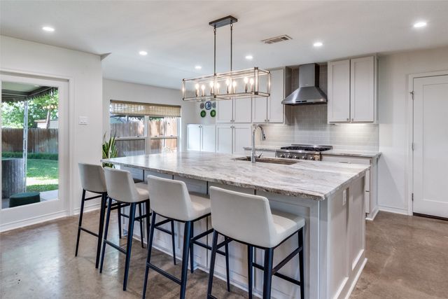 3504 Janlyn Lane, Farmers Branch, TX 75234