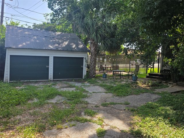 1552 Lombardy Street 3, Houston, TX 77023