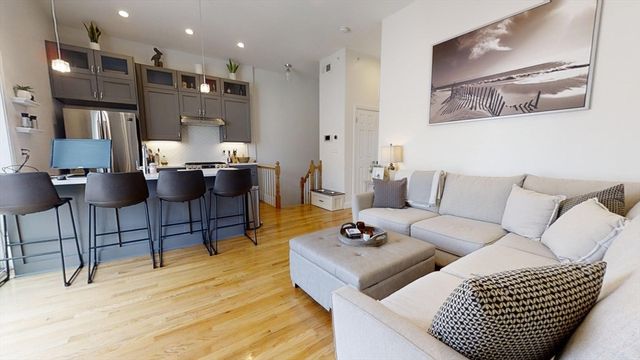 126 Princeton St. 3, Boston, MA 02128