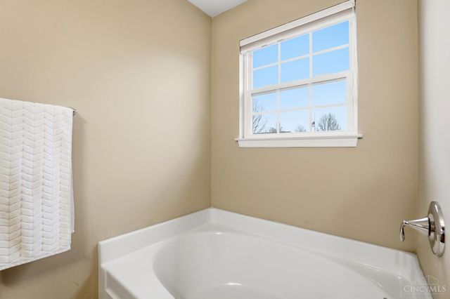 5224 Man O War Drive, Hamilton Twp, OH 45152