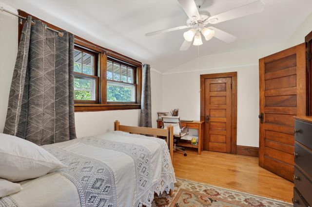 2909 14th Avenue S, Minneapolis, MN 55407