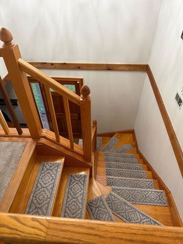31 Webb St, Middleton, MA 01949