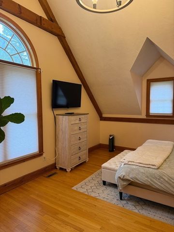 31 Webb St, Middleton, MA 01949