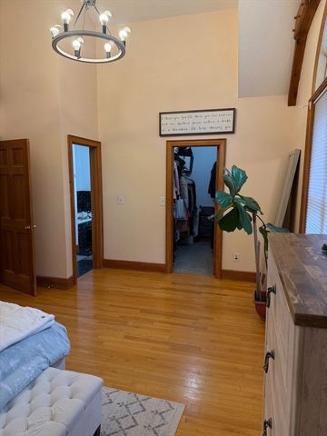 31 Webb St, Middleton, MA 01949