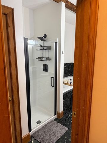 31 Webb St, Middleton, MA 01949